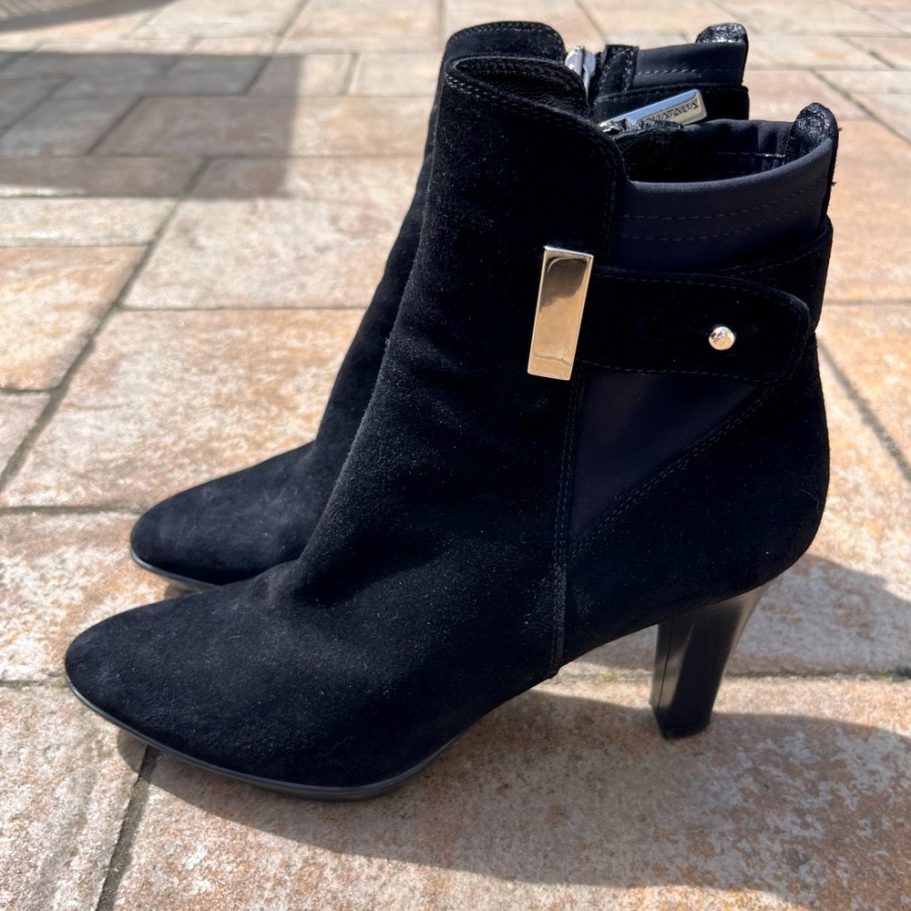 Aquatalia heels